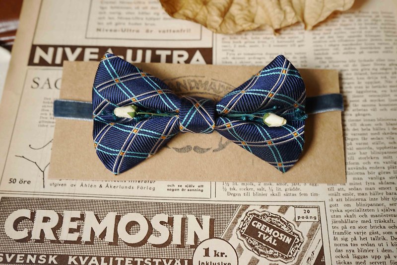 古董布花領帶改製手工領結-日常藍-白玫瑰版 - 領結/領巾 - 絲．絹 藍色