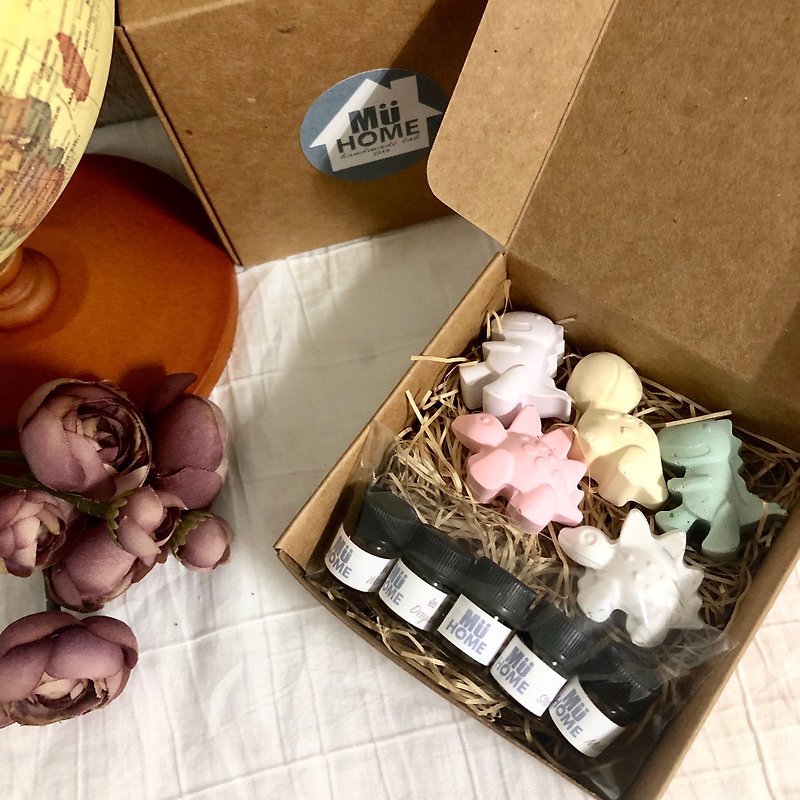 Selected fragrance trial set comes with a set of Little Dinosaur Diffusing Stone - Fragrances - Other Materials Multicolor