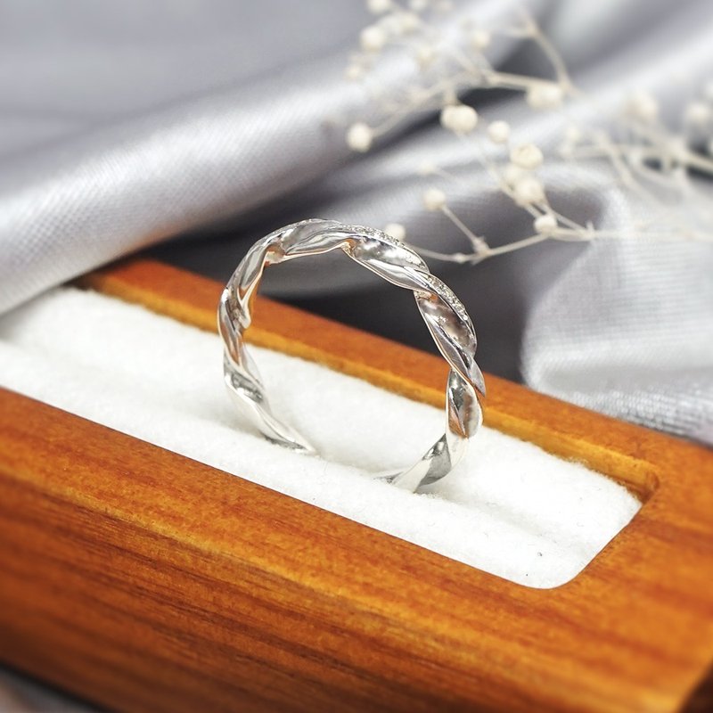 麻花光點戒 細版女戒 925純銀女生戒指 - 戒指 - 純銀 銀色