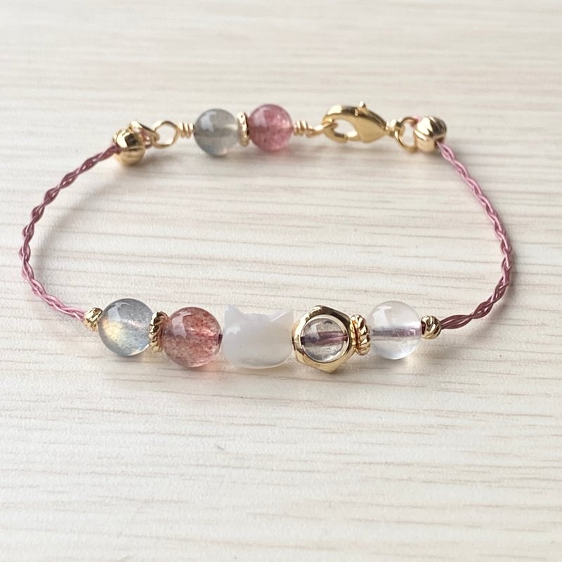 Berry Moonlight Snow Dancing Crystal Bracelet Japanese Steel Wire Bracelet - สร้อยข้อมือ - คริสตัล สึชมพู