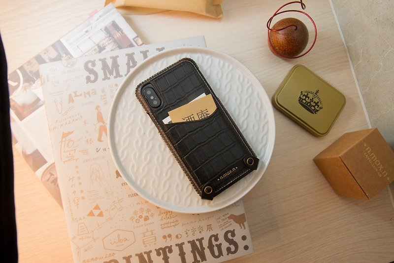 iPhone XR 混搭款極簡系列皮革保護套 - 雅緻黑(鱷魚紋客製) - 手機殼/手機套 - 真皮 