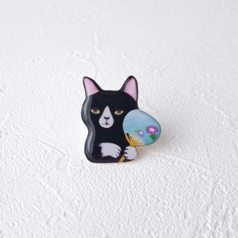 Hannari, Evening Cool Cat Brooch (Black and White) - เข็มกลัด - พลาสติก 