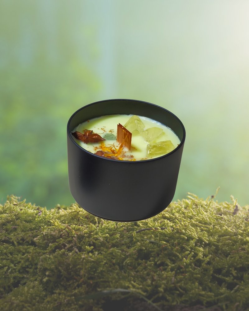 山行-能量水晶香氛蠟燭 - 香氛/精油/擴香 - 蠟 綠色