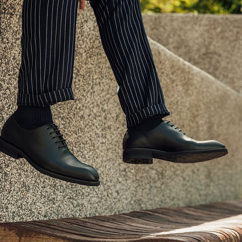 Vegan/ Veganshoes / Dress shoes / Men fashion / Gentleman / Design shoes - Men's Oxford Shoes - Waterproof Material 