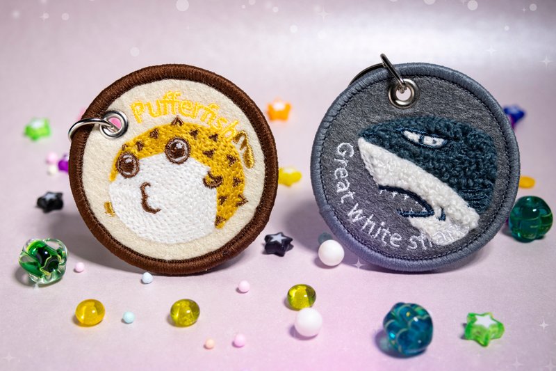 立體刺繡鑰匙圈/吊飾【大白鯊】 DND - 鑰匙圈/鑰匙包 - 繡線 灰色