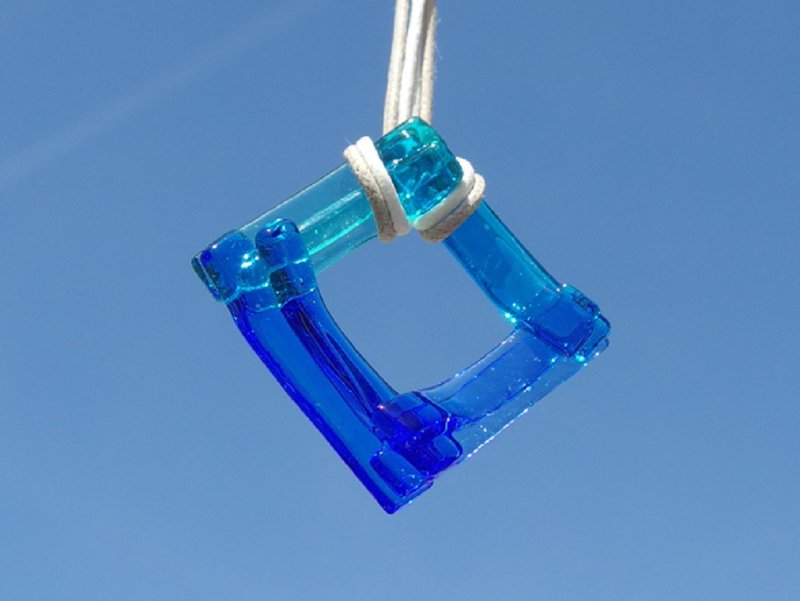 彩重ねガラス(いろがさね【ソーダ】)ネックレス 【大きさ選べます】【受注制作】 - 項鍊 - 玻璃 藍色