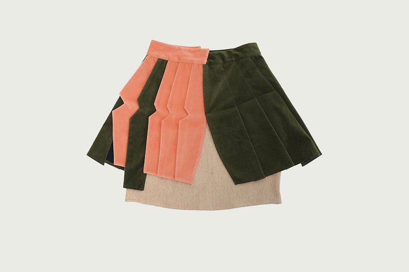 MULTIPLE 絨毛短裙 - 裙子/長裙 - 聚酯纖維 粉紅色