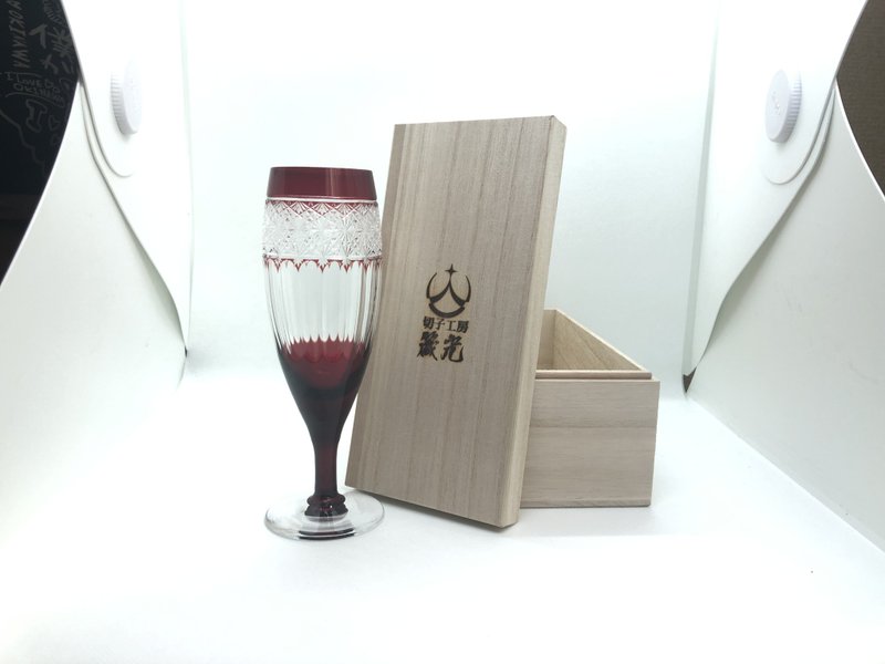 平透かし菊繋ぎフルートシャンパングラス - 酒杯/酒器 - 玻璃 紅色
