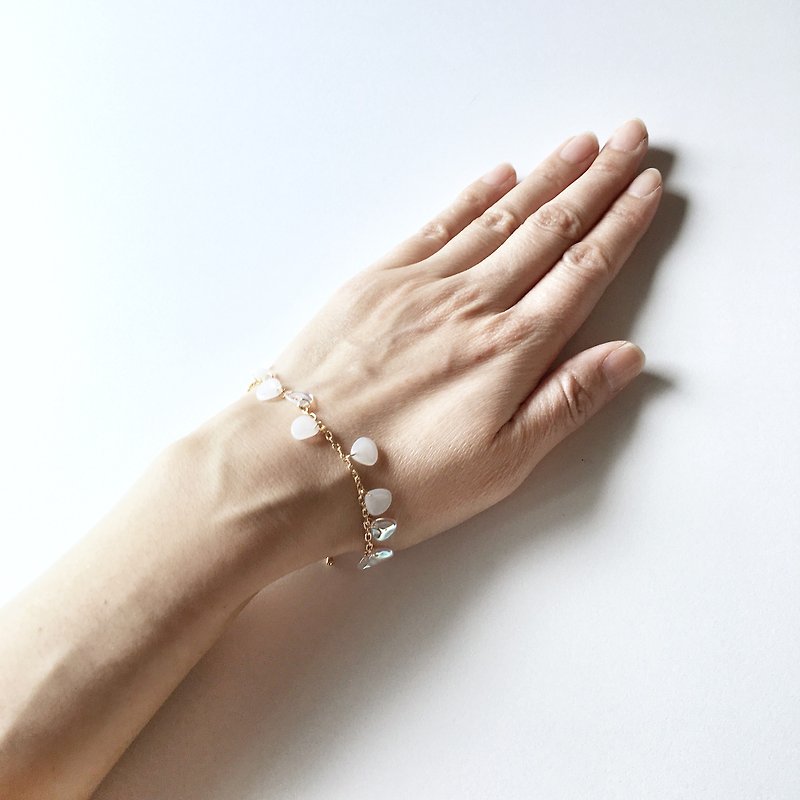 Elegant Czech Beads Bracelet - Bracelets - Glass White