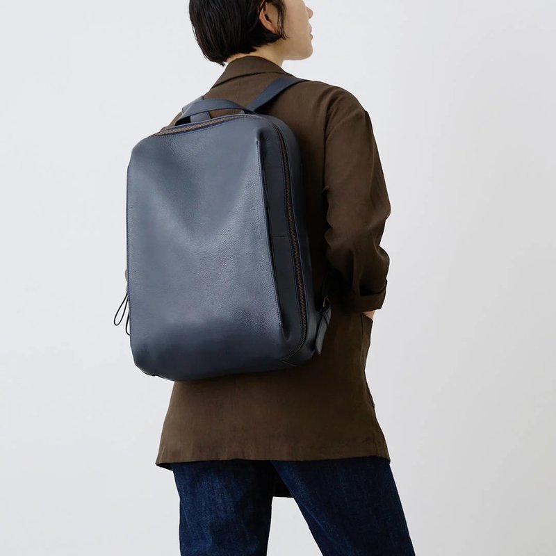 Fengying leather backpack plus-navy blue - กระเป๋าเป้สะพายหลัง - หนังแท้ สีน้ำเงิน