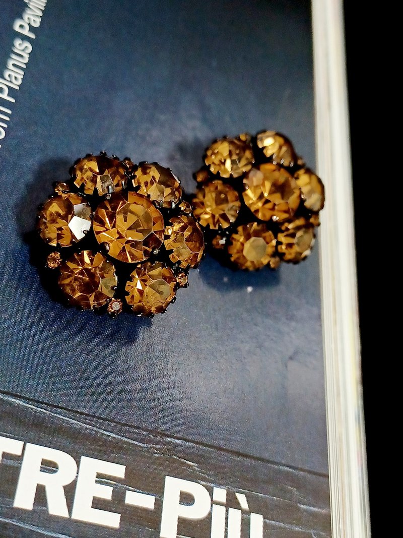 vintage jewelry  古銅風格萊茵鑽花卉 夾式耳環 - 耳環/耳夾/耳骨夾 - 其他金屬 