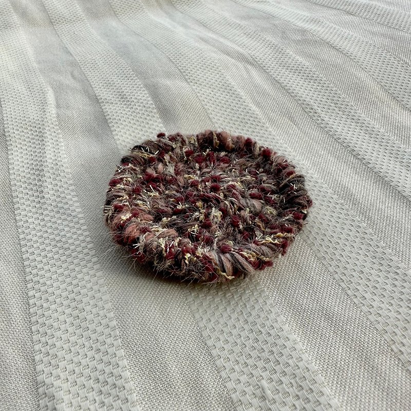 Ore pad - Items for Display - Other Man-Made Fibers Red