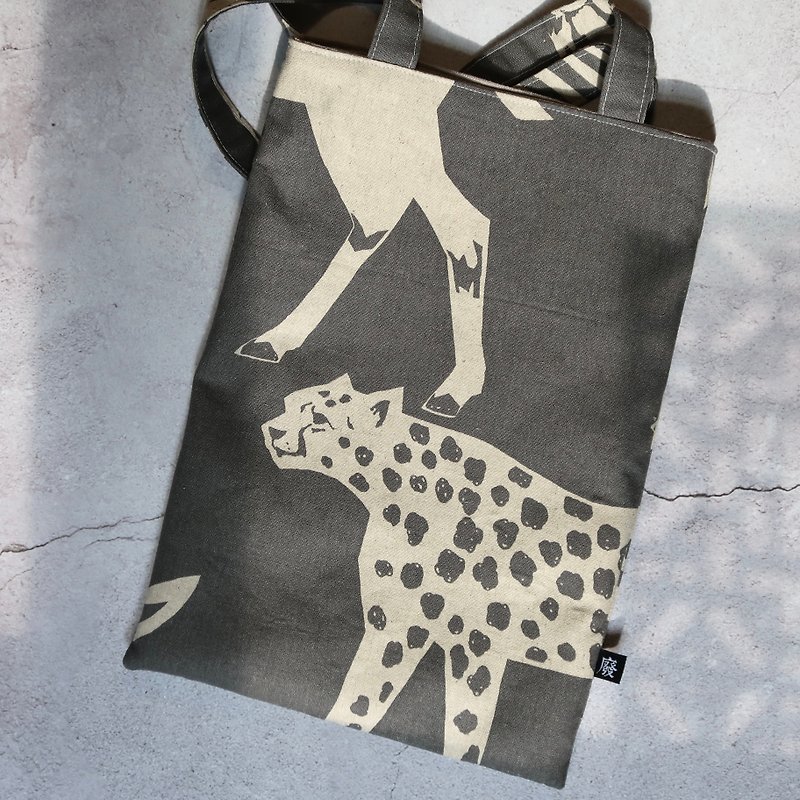 人手製動物圖案日本布料萬用書袋 - 手提包/手提袋 - 棉．麻 