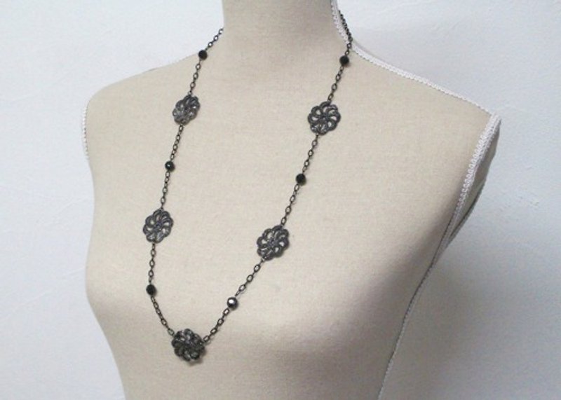 Urushi and Onyx Long Necklace 7 - Necklaces - Wood 
