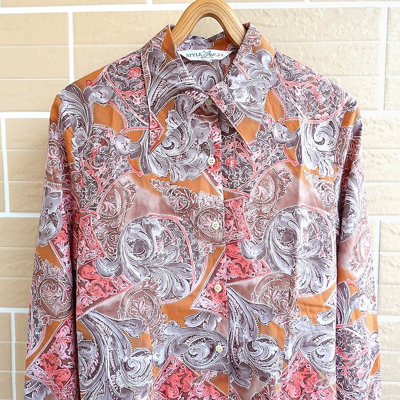 │Slowly │ blossom - ancient shirt │ vintage. Retro. - เสื้อเชิ้ตผู้หญิง - เส้นใยสังเคราะห์ หลากหลายสี