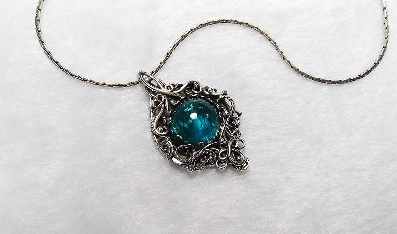 <Gemstone Series> Blue Green Apatite Design Pendant - Necklaces - Gemstone Green