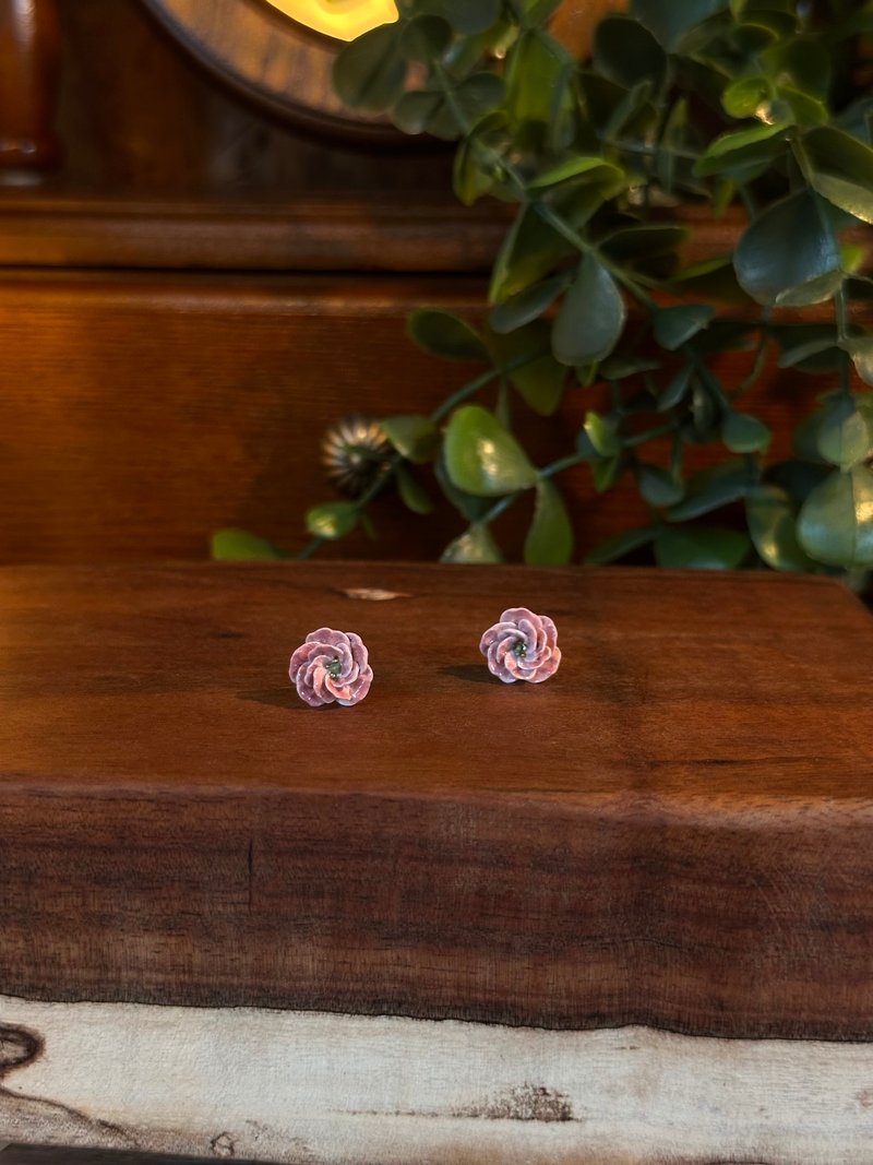 洋桔梗 多瓣 小朵 粉漸層 亮漆 陶 不鏽鋼耳針 - 耳環/耳夾/耳骨夾 - 陶 粉紅色