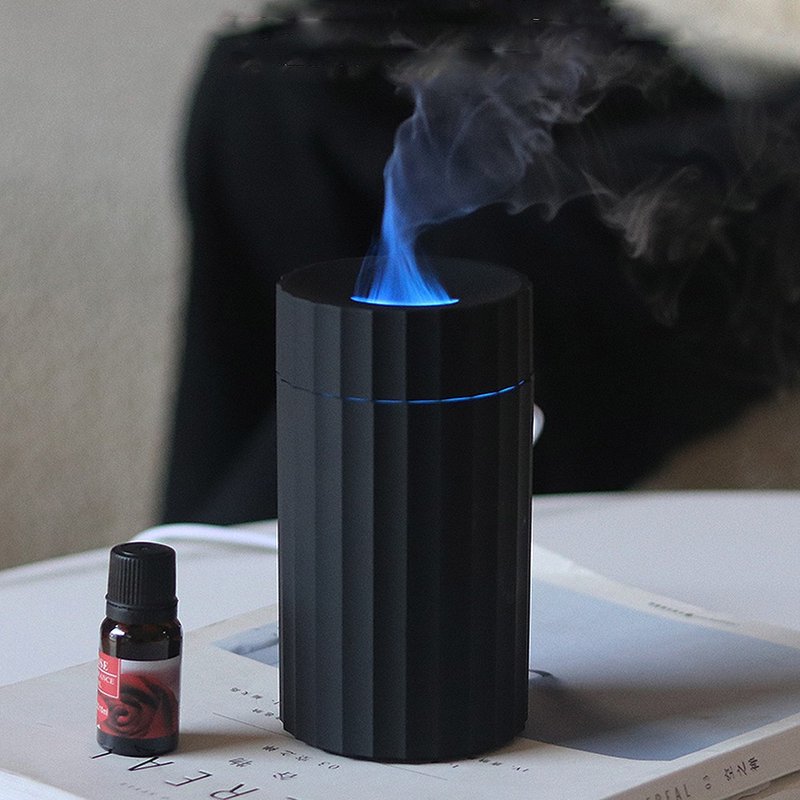 [PINFIS] Colorful flame lamp essential oil fragrance machine (2 bottles of natural essential oils, sweet orange + rosemary) - Fragrances - Plastic Black