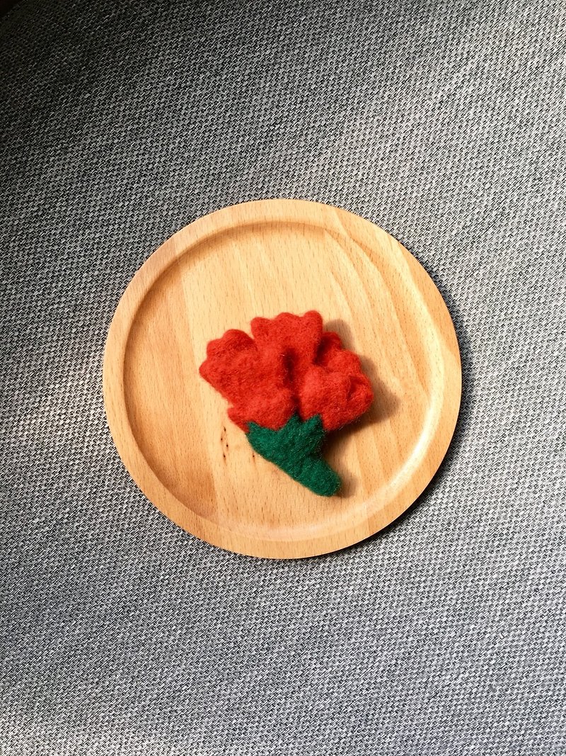 Carnation wool felt pin - อื่นๆ - ขนแกะ สีแดง