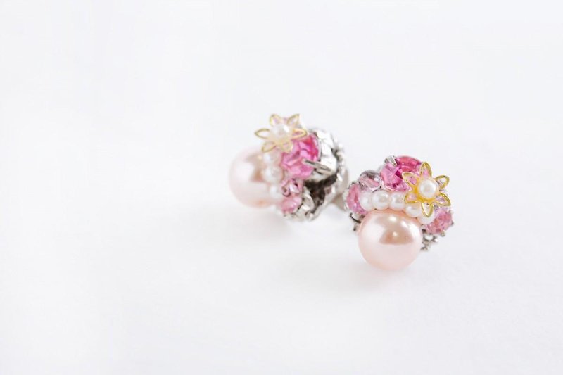 Bijou & Pearl of Puchipiasu (earrings) pink - ต่างหู - เครื่องเพชรพลอย สึชมพู