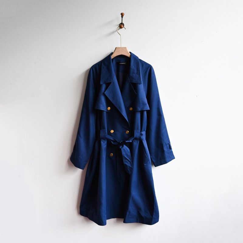 【蛋植物古著】蔚藍海岸經典版型古著風衣 - 女大衣/外套 - 其他人造纖維 藍色