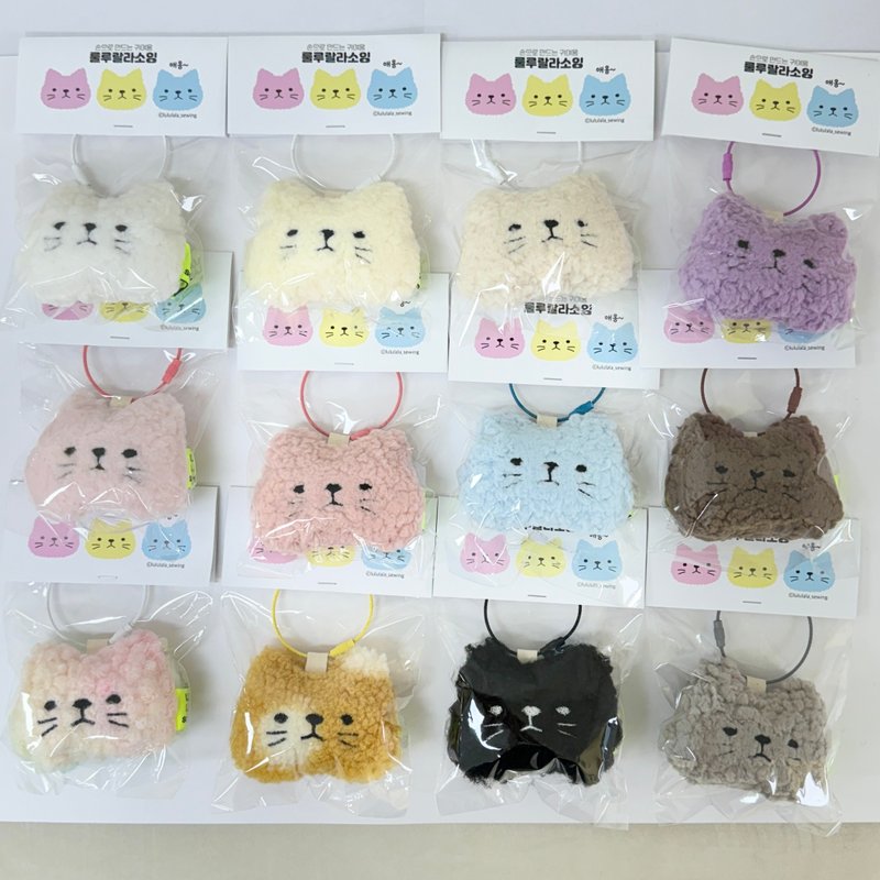 a cat soft toy key chain - ที่ห้อยกุญแจ - ผ้าฝ้าย/ผ้าลินิน 