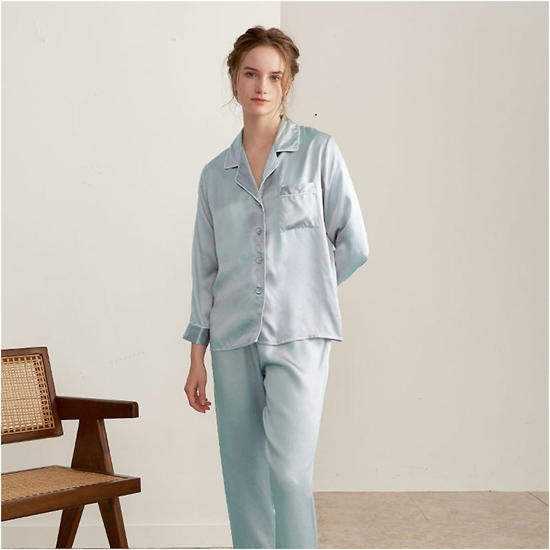Silk Pajama set/Sleepwear/ - ชุดนอน/ชุดอยู่บ้าน - ผ้าไหม สีน้ำเงิน