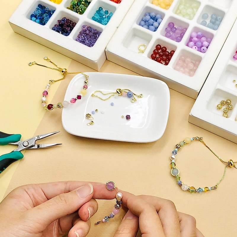 Travel by one person [DIY Handmade Course] Jewelry Designer Experience/Gift Giving | Crystal Natural Stone Bracelet - งานโลหะ/เครื่องประดับ - โลหะ 