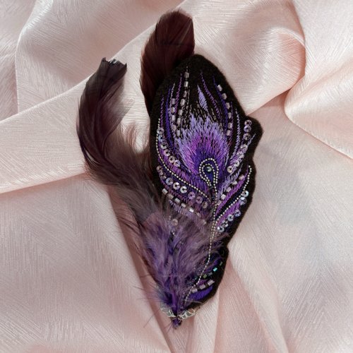 龍笛Londee 紫羽刺繡胸針
