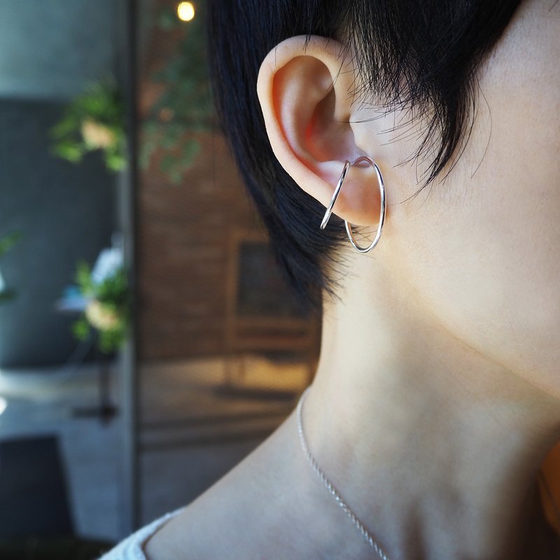 big pure earring_大純粹耳骨環  沒耳洞 耳環 耳夾 earcuff clip - 耳環/耳夾/耳骨夾 - 銀 銀色