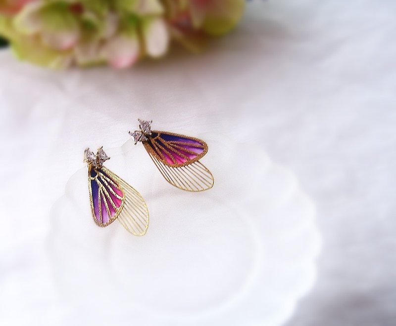 Stone gold butterfly wings multi-worn Bronze earrings - Earrings & Clip-ons - Copper & Brass Purple