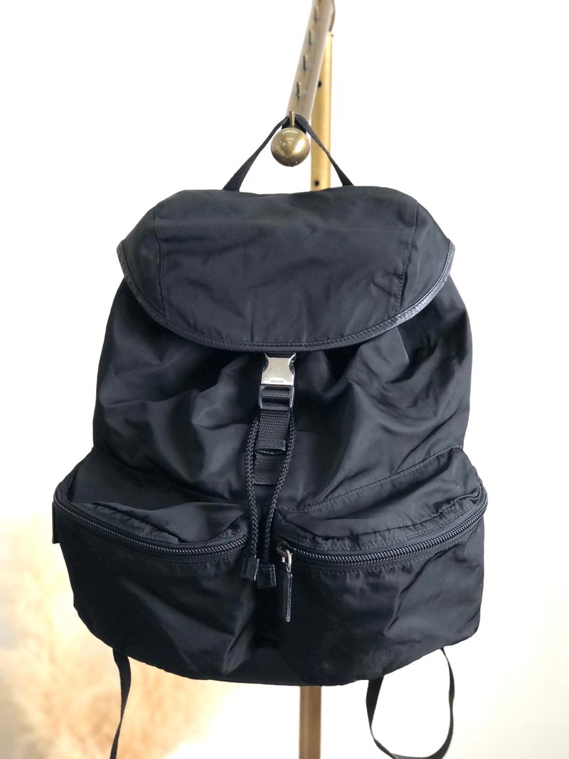 [Direct from Japan, branded used bag] PRADA Prada backpack, black, triangle logo, nylon, double pocket, vintage, avewmk - กระเป๋าเป้สะพายหลัง - ไนลอน สีดำ