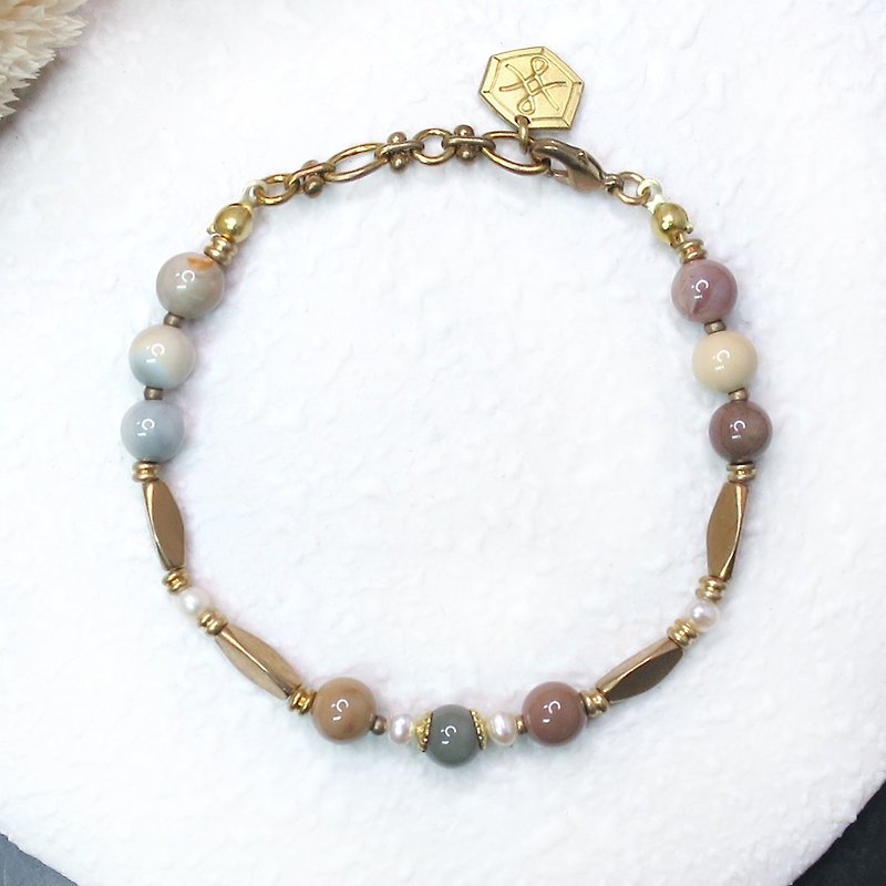 VIIART. Dunhuang - Millennium Sandstorm. Morandi Alxa Fancy Jade Pearl Bronze Bracelet - สร้อยข้อมือ - โลหะ สีทอง