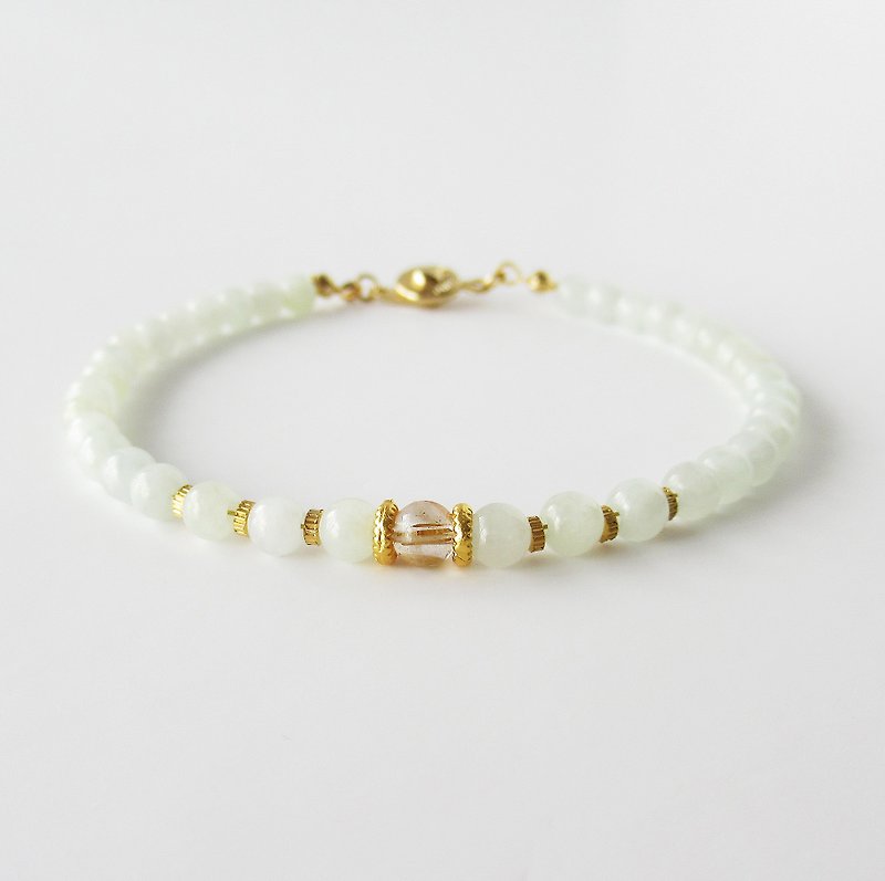 翡翠 Jadeite and Rutile quartz bracelet - Bracelets - Stone Green