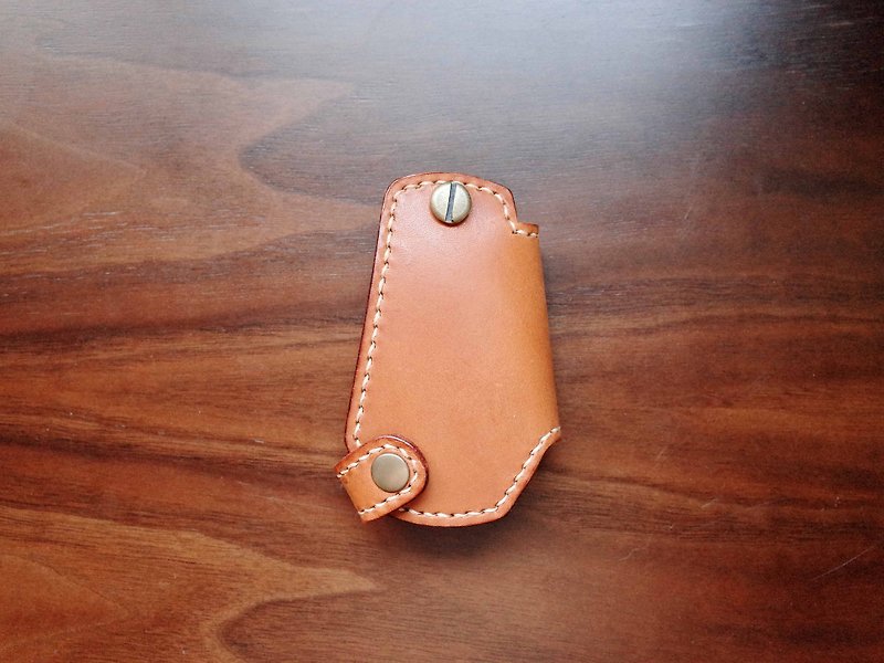 Subaru car key holster-light brown - ที่ห้อยกุญแจ - หนังแท้ สีส้ม