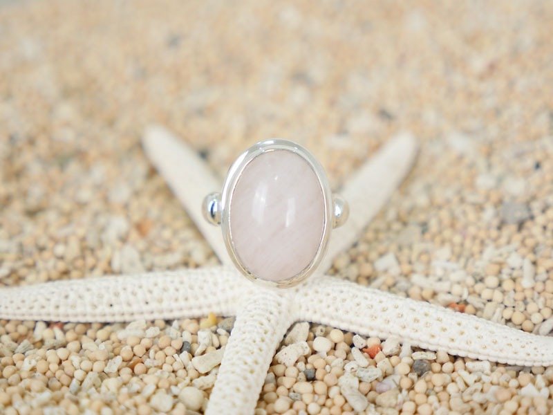 Pale pink is cute! Rose Quartz Silver Ring - General Rings - Stone Pink