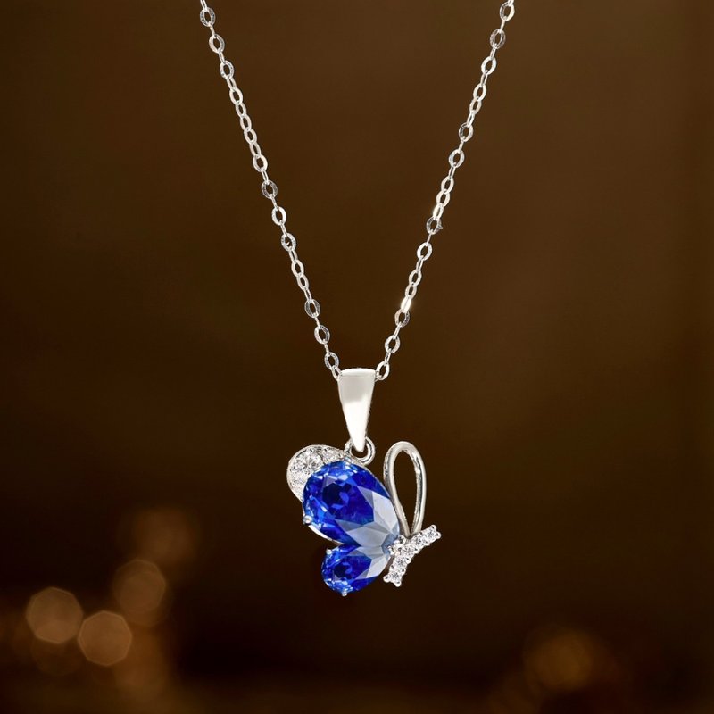 Playing Butterfly 18k Gold Butterfly Necklace Cultivated Sapphire Natural Simple Small Medium High-end Versatile Exquisite - สร้อยคอ - วัสดุอื่นๆ สีน้ำเงิน