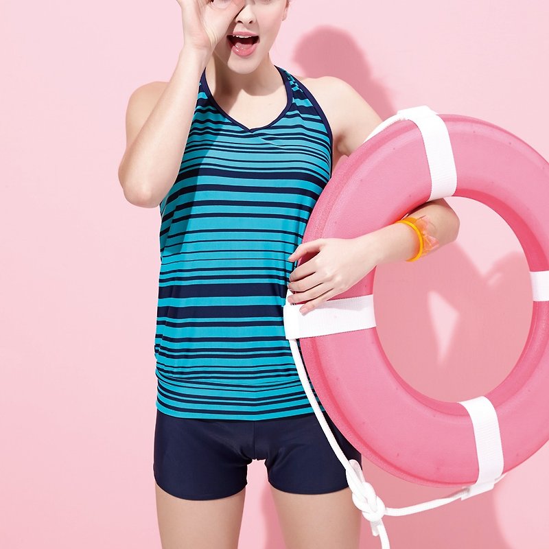 Striped two-piece swimsuit (with pad and swim cap) - ชุดว่ายน้ำผู้หญิง - ไนลอน สีเขียว
