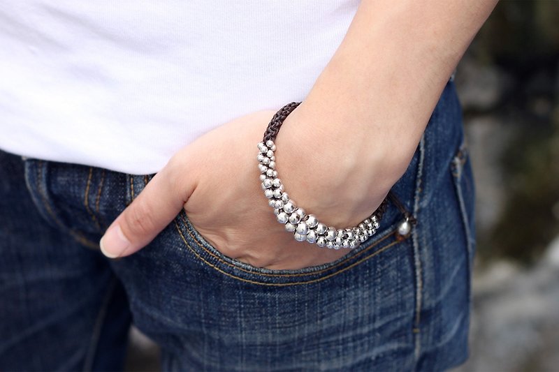 Silver Bunch Adjustable Bracelets Woven Beaded Crochet - สร้อยข้อมือ - ผ้าฝ้าย/ผ้าลินิน สีนำ้ตาล