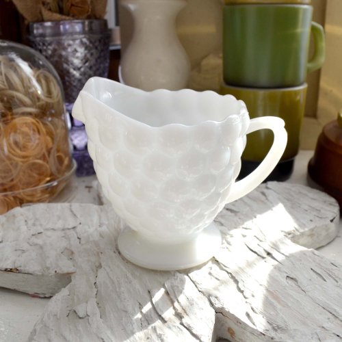 Travel Genius 中古店 FIRE KING Bubble Creamer 奶白玻璃圓點奶壺 60s古董玻璃製品