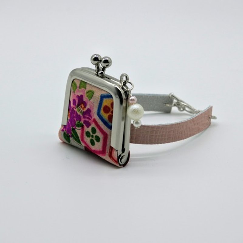bracelet with small kiss lock bag - Bracelets - Other Materials Pink