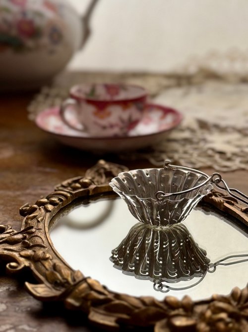 フランスアンティーク　ティーストレーナー　純銀　お値下げです❣️ フランス 銀ティーストレーナー-antique silver tea strainer