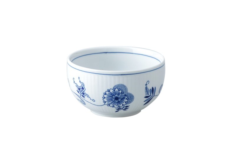 布爾諾廣場波紋圓碗-11CM / 結婚成家送禮 / 母親節禮物 - 碗 - 瓷 白色