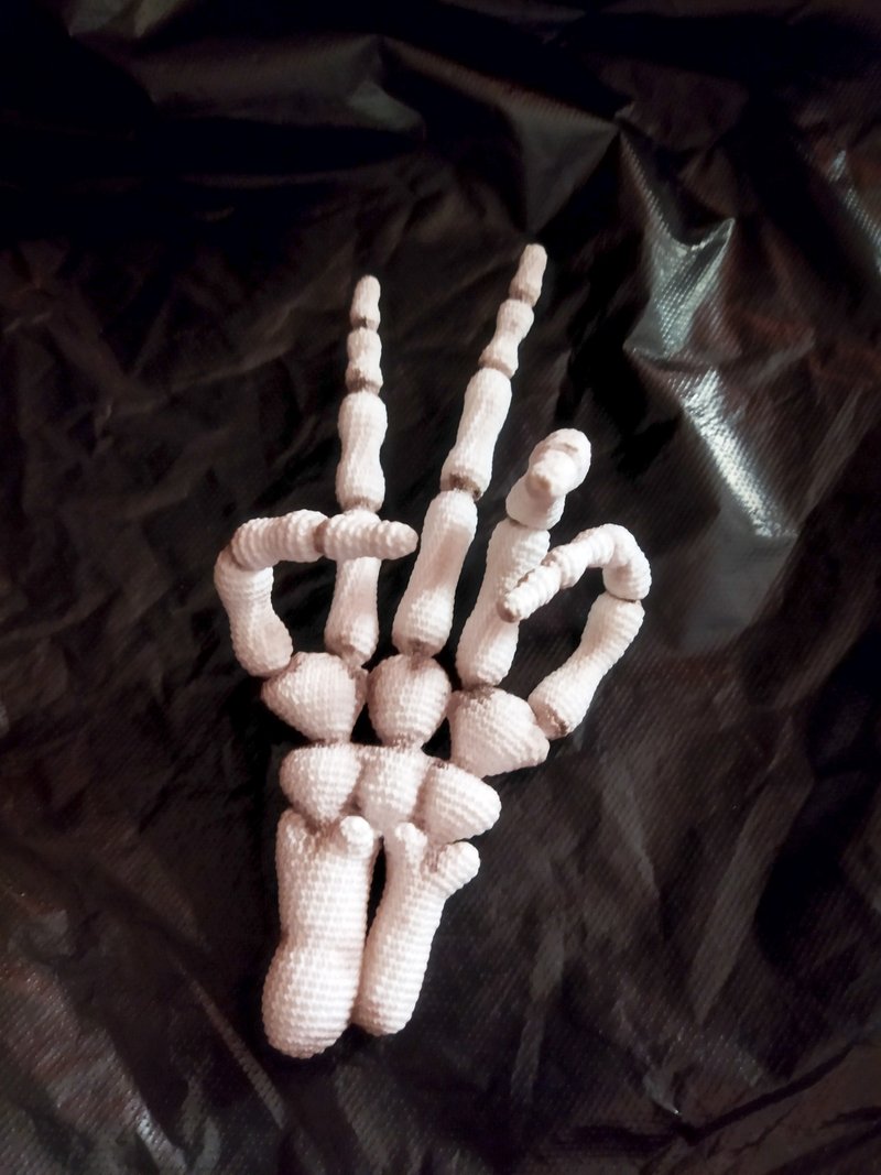 骨架手腕手俑amigurumi钩针图案PDF英文。 - 手工藝教學/工具書 - 其他材質 