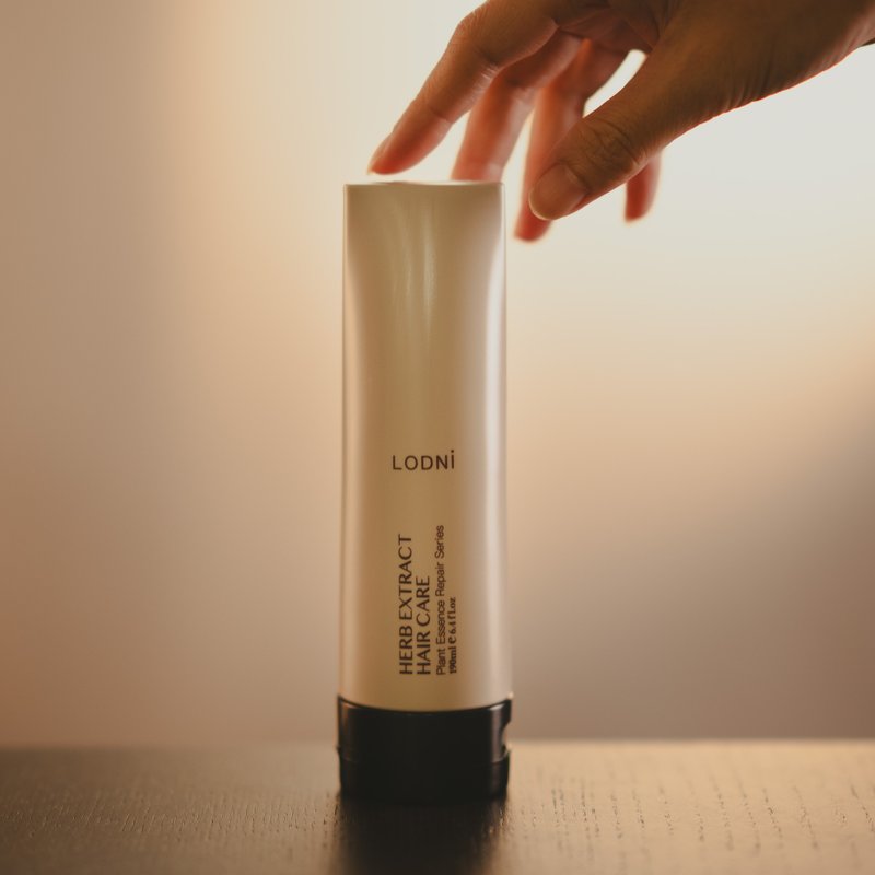 ムーンピーチ リペアセラム 190ml - シャンプー - 寄せ植え・花 ホワイト