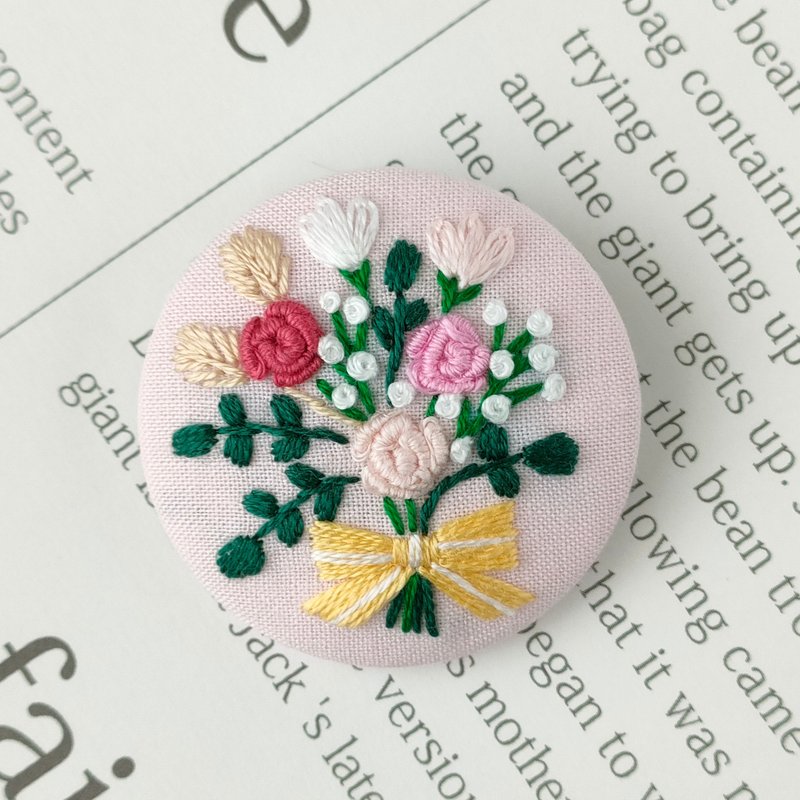 Retro rose bouquet embroidered brooch or embroidered hair tie - Brooches - Cotton & Hemp Pink