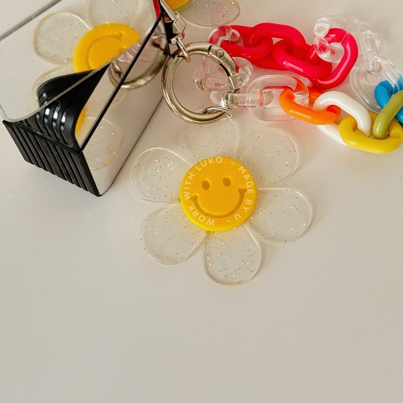 AirPods | LUKO設計 |  微笑小花掛飾   不含鏡面耳機殼 - AirPods/耳機保護套 - 其他材質 