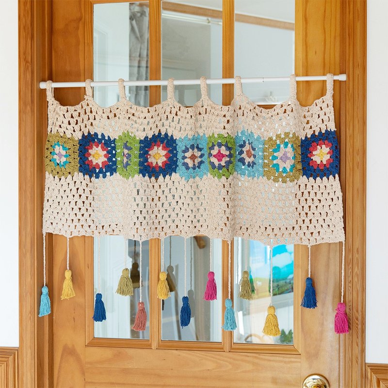 【Spot】【Reservation】Made in India color crocheted tassel short door curtain - ม่านและป้ายประตู - ผ้าฝ้าย/ผ้าลินิน หลากหลายสี