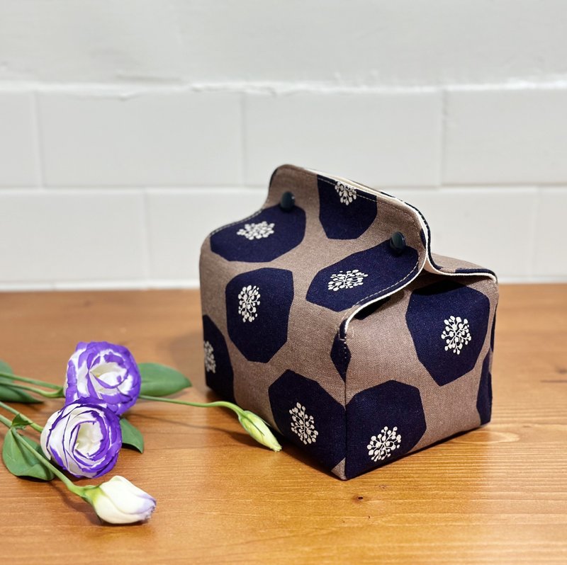 Tissue Tissue Box cover/Tissue cover/Lightweight bag Japanese garden - กล่องทิชชู่ - ผ้าฝ้าย/ผ้าลินิน 