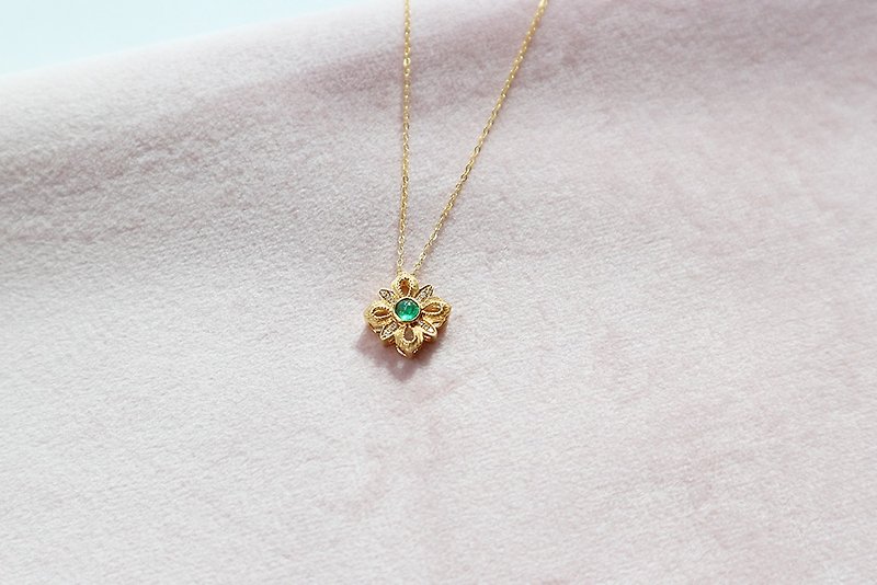 Vintage palace 18k emerald necklace - สร้อยคอ - เครื่องประดับ 